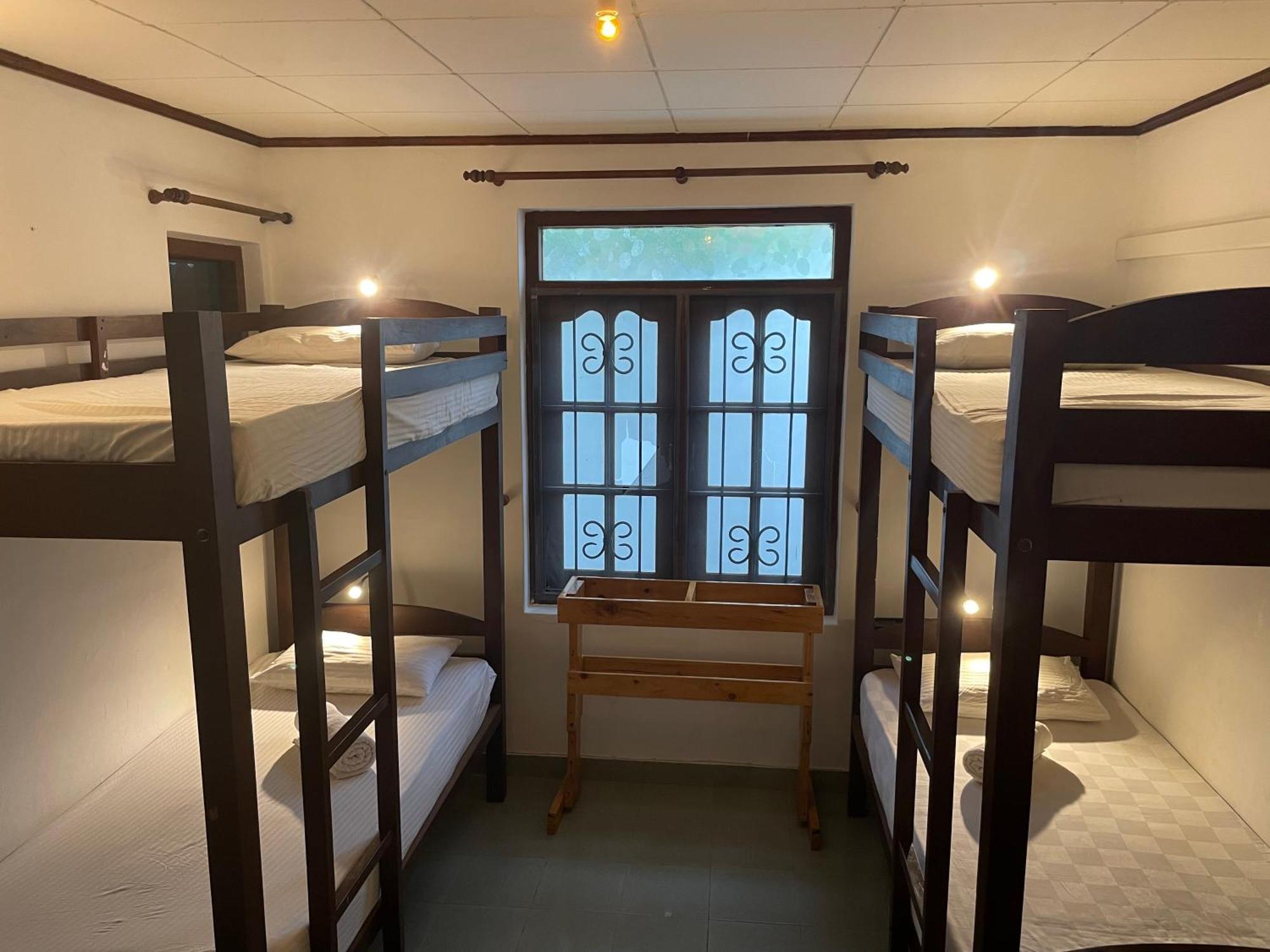 Sky Hostel Негомбо Экстерьер фото