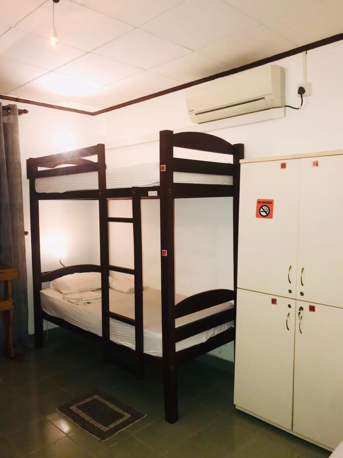 Sky Hostel Негомбо Номер фото